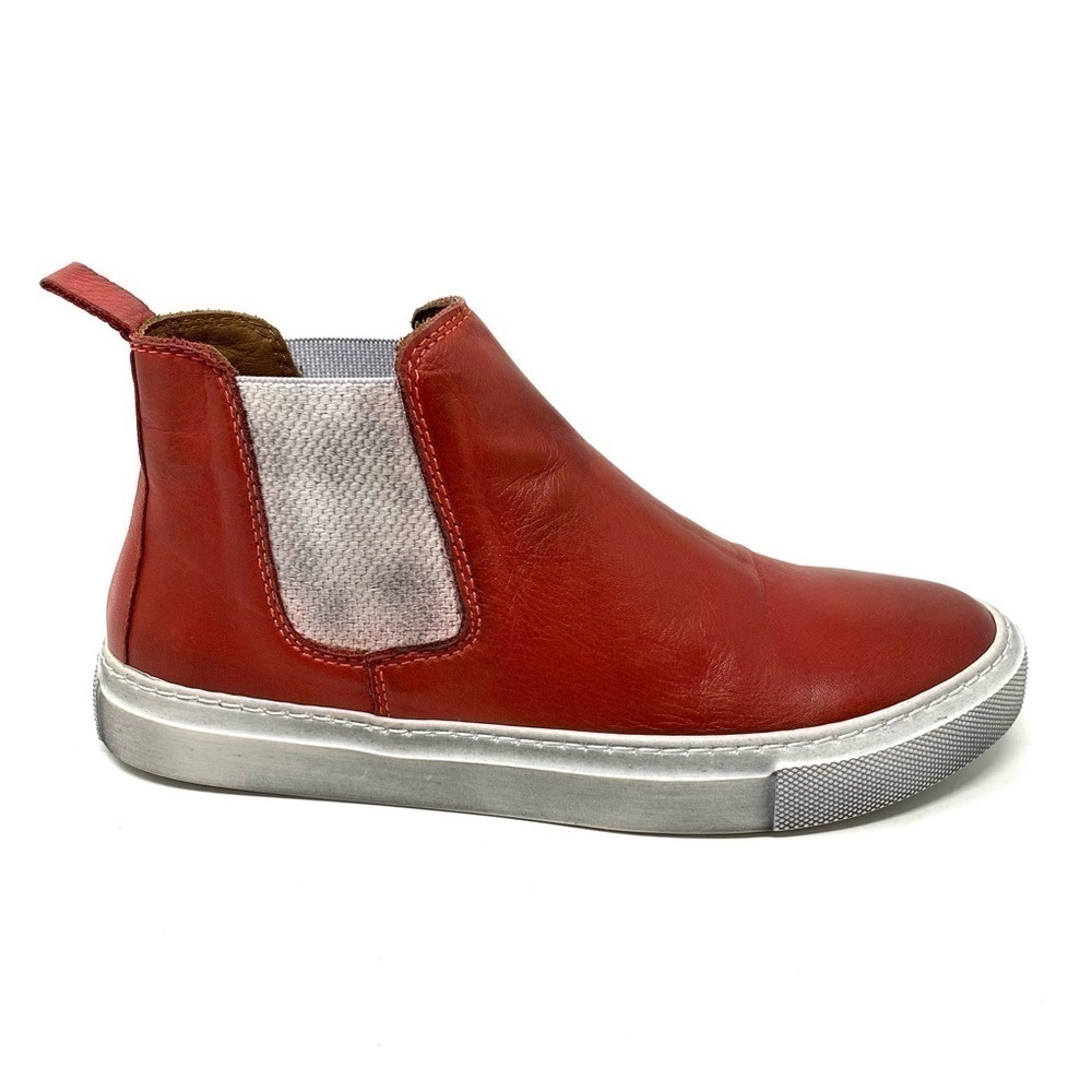 Bueno Rant Distressed Leather Chelsea Pull On Sneakers Terracotta